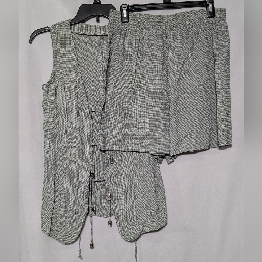 Women's Green Houndstooth Sleeveless Vest and Shorts Set